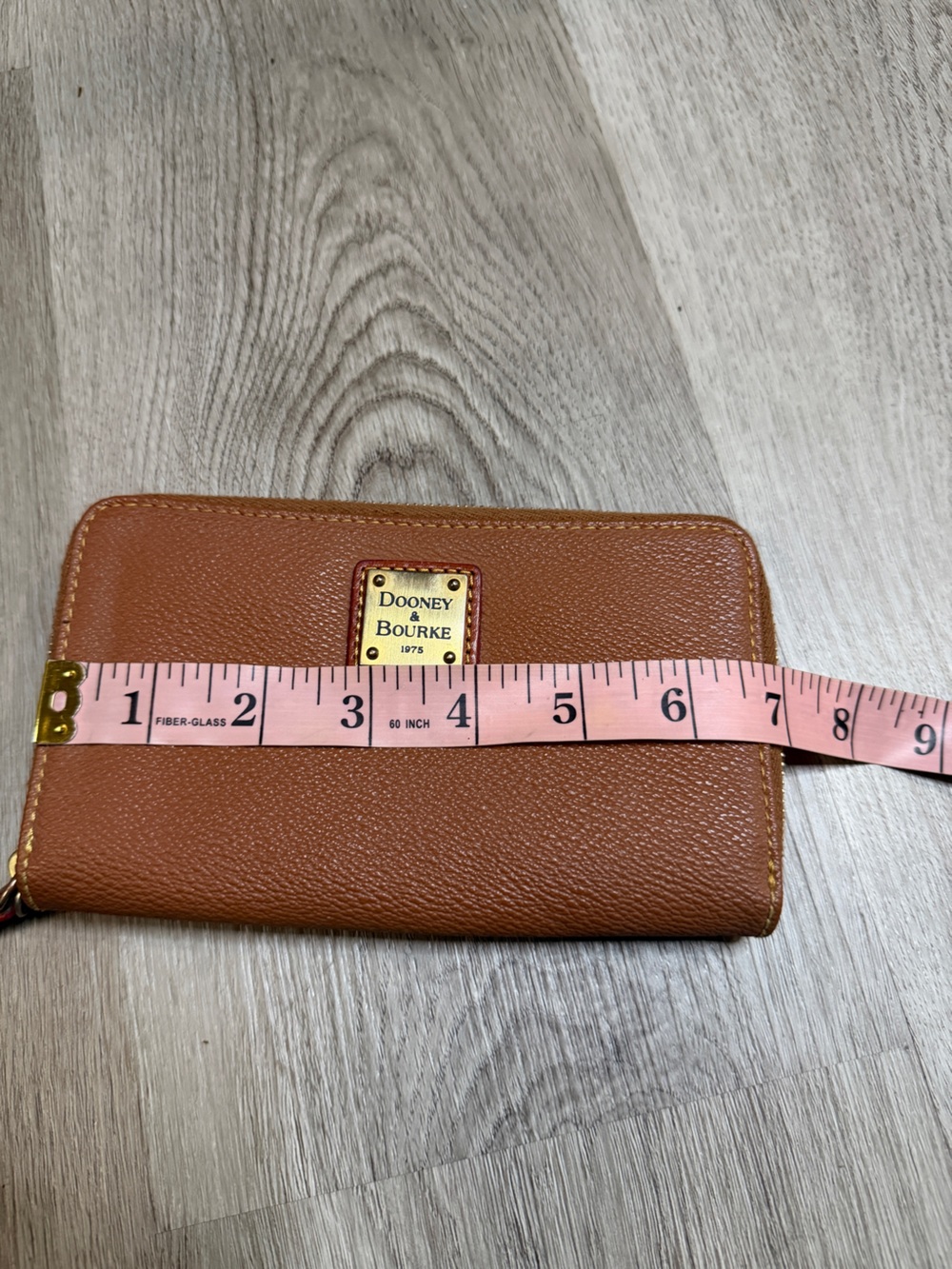 Dooney & Bourke Brown Pebbled Leather Continental Wallet with Gold Plaque - Picture 6 of 7